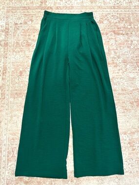 Emerald Green Flowy Pants With Pockets